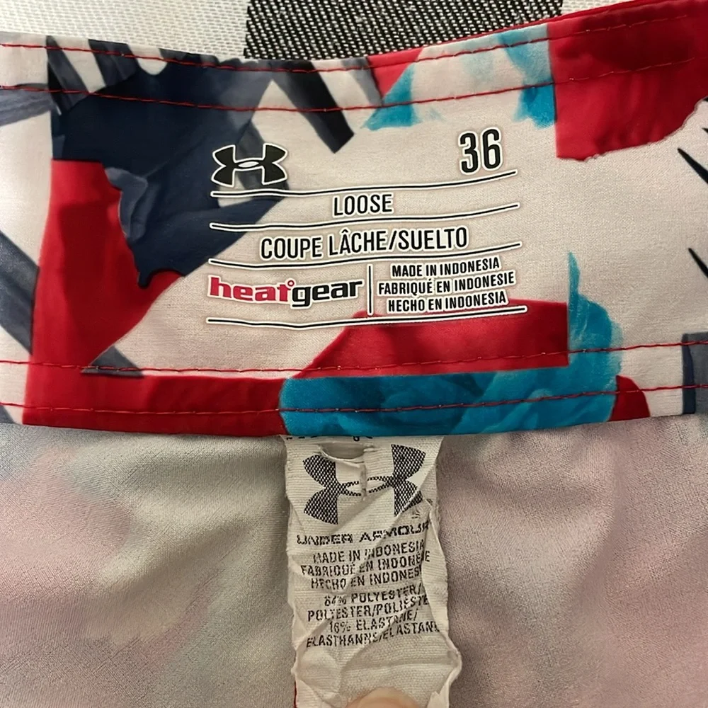 Under Armour Loose Floral Hawaiian Tropical Swim Trunks Size 36 Shorts Red Blue